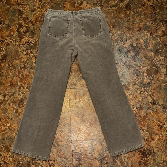 Talbots Women’s Straight Leg Corduroy Stretch Jeans Tan Size 8 Boot Cut Chino - Picture 8 of 9